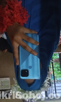 Realmi c21